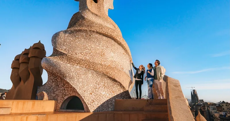 La Pedrera Premium Tour with Cava